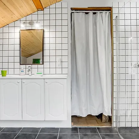 Feriehus 3 Bedroom Lovely In